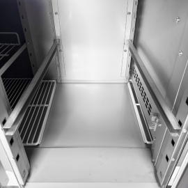 Стіл холодильний тридверний енергоефективний BRILLIS G-S903V S/S TOP